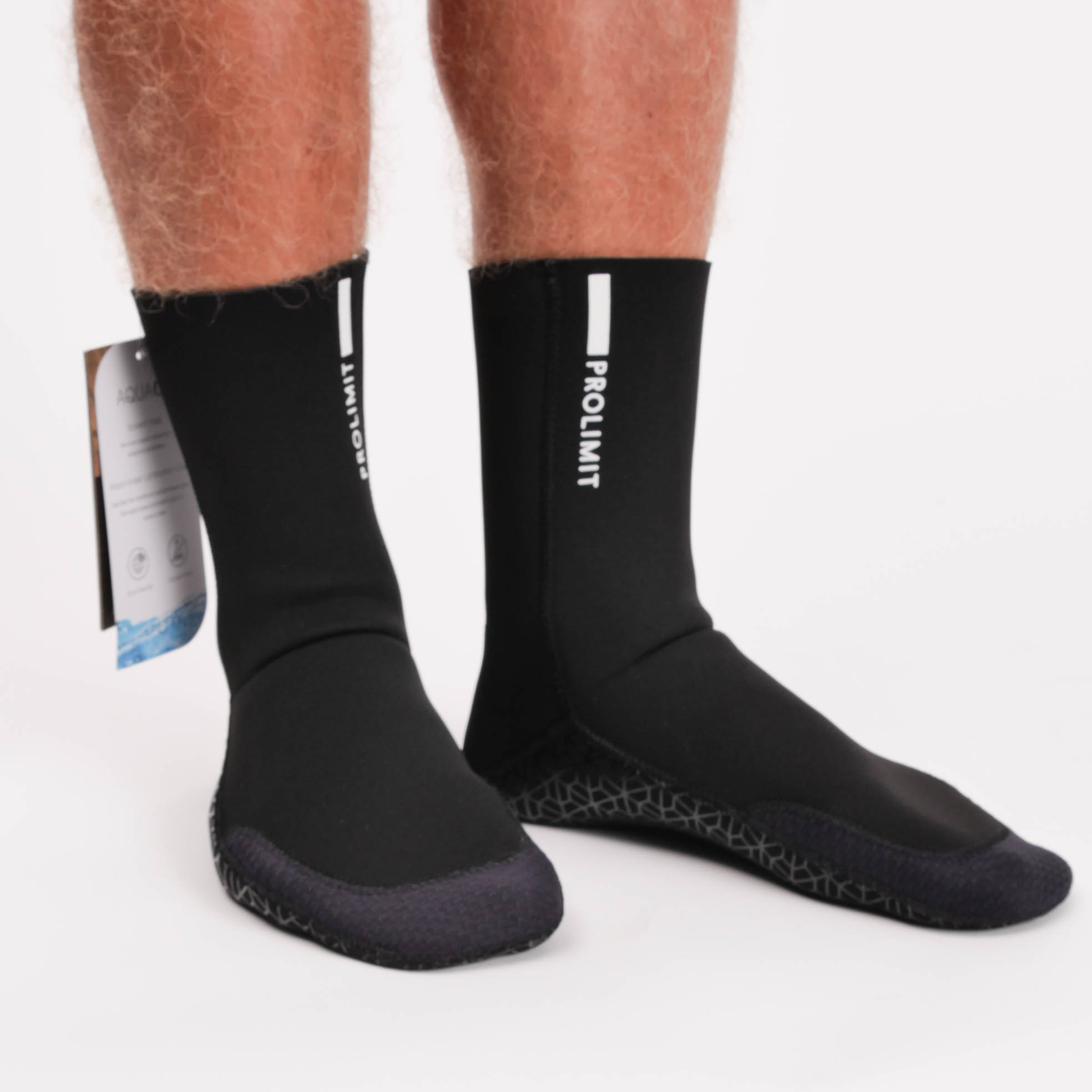 Prolimit Neoprene Socks wie Schuhe an Füßen